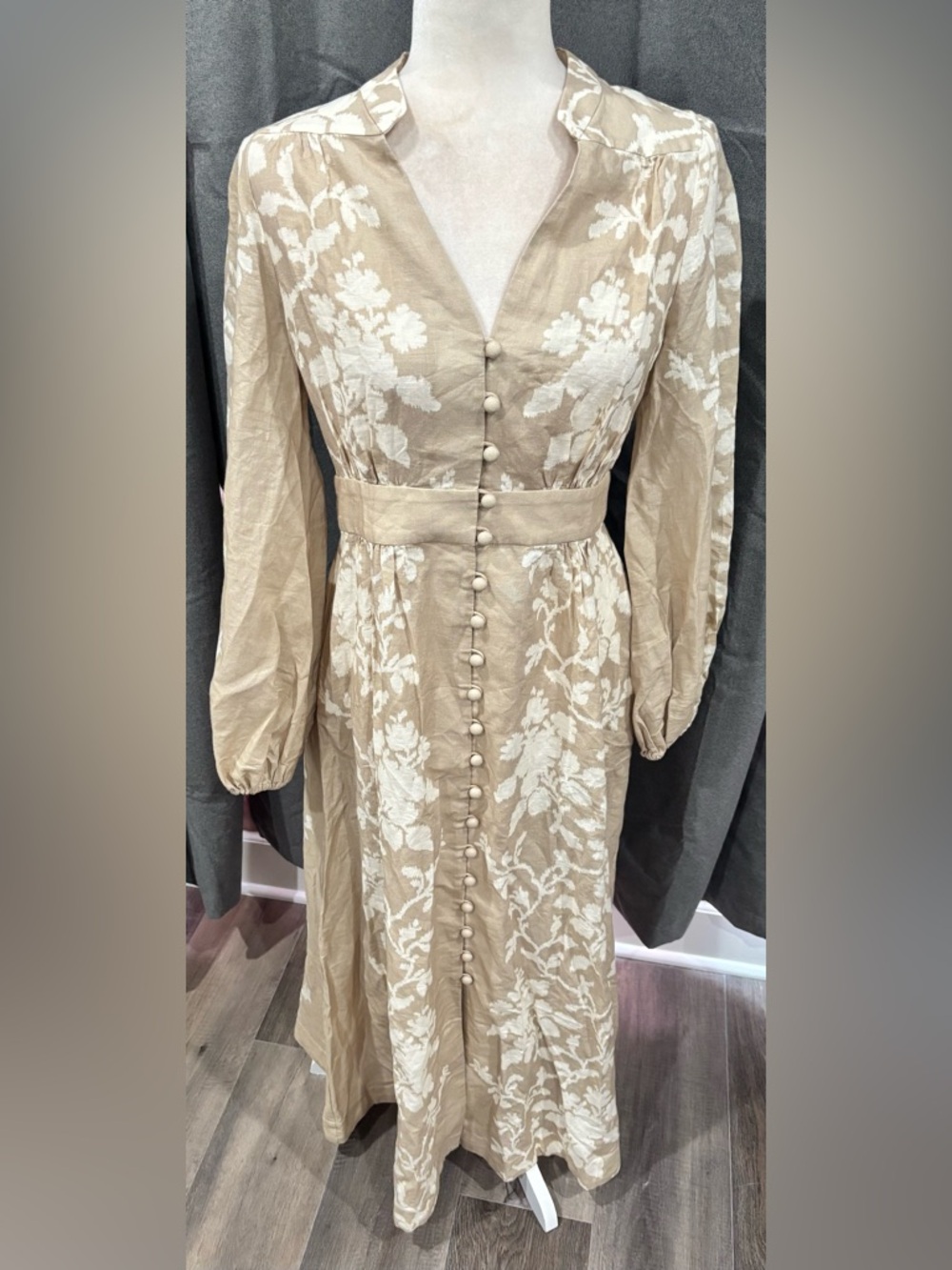 NWT Tuckernuck Sand Floral Stripe Serena Dress Small Beige White Midi Resort - Picture 3 of 11